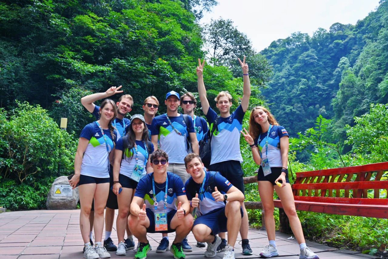 1691647645698333to7U.jpg 1691647645698333to7U.jpg